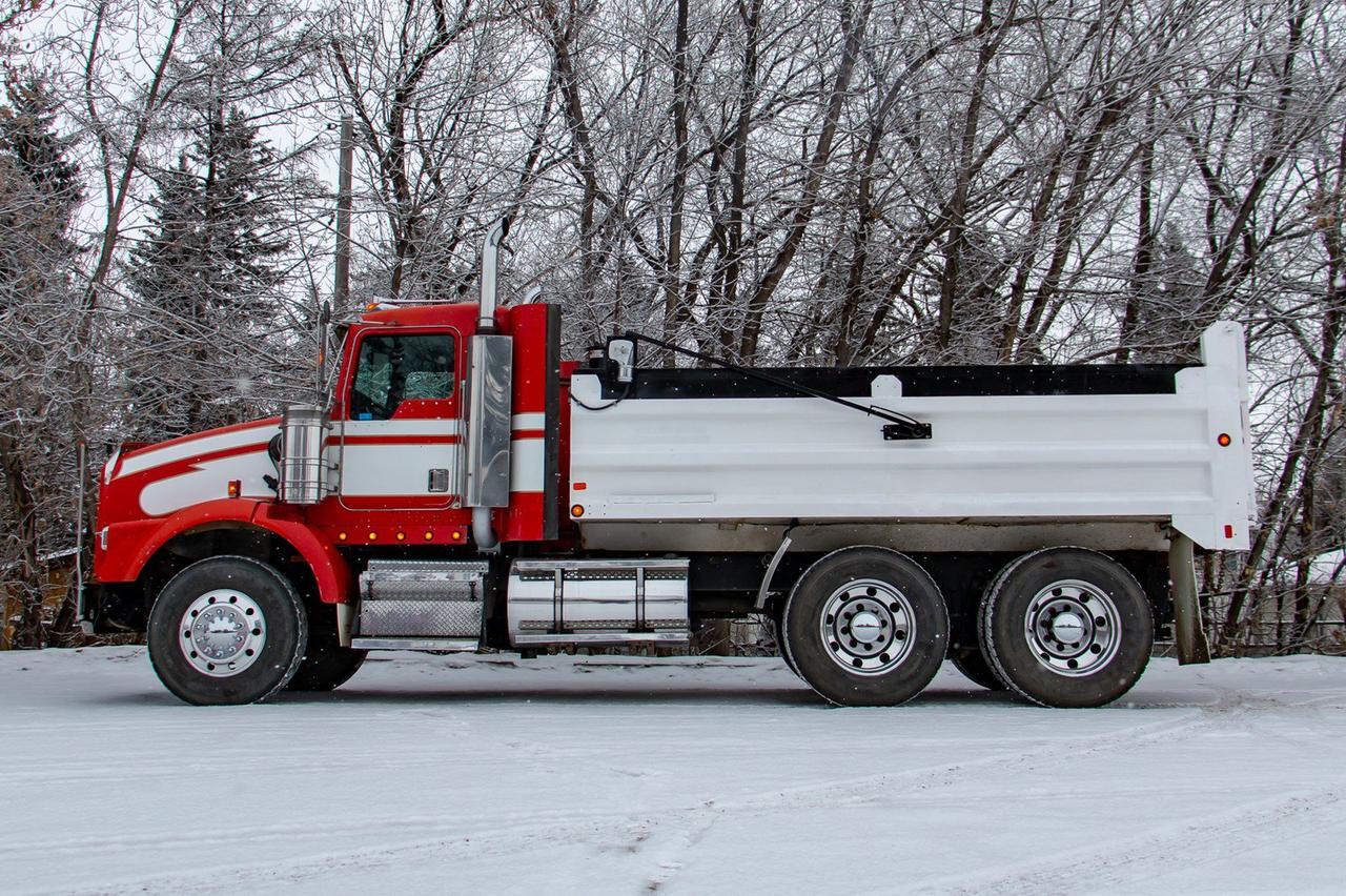 1997 Kenworth T-800 T/A Dump Truck CAT Diesel Red Deer AB