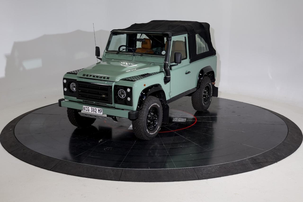1997 Land Rover Defender 90 2.8I M52 5-Speed One Owner Very Clean