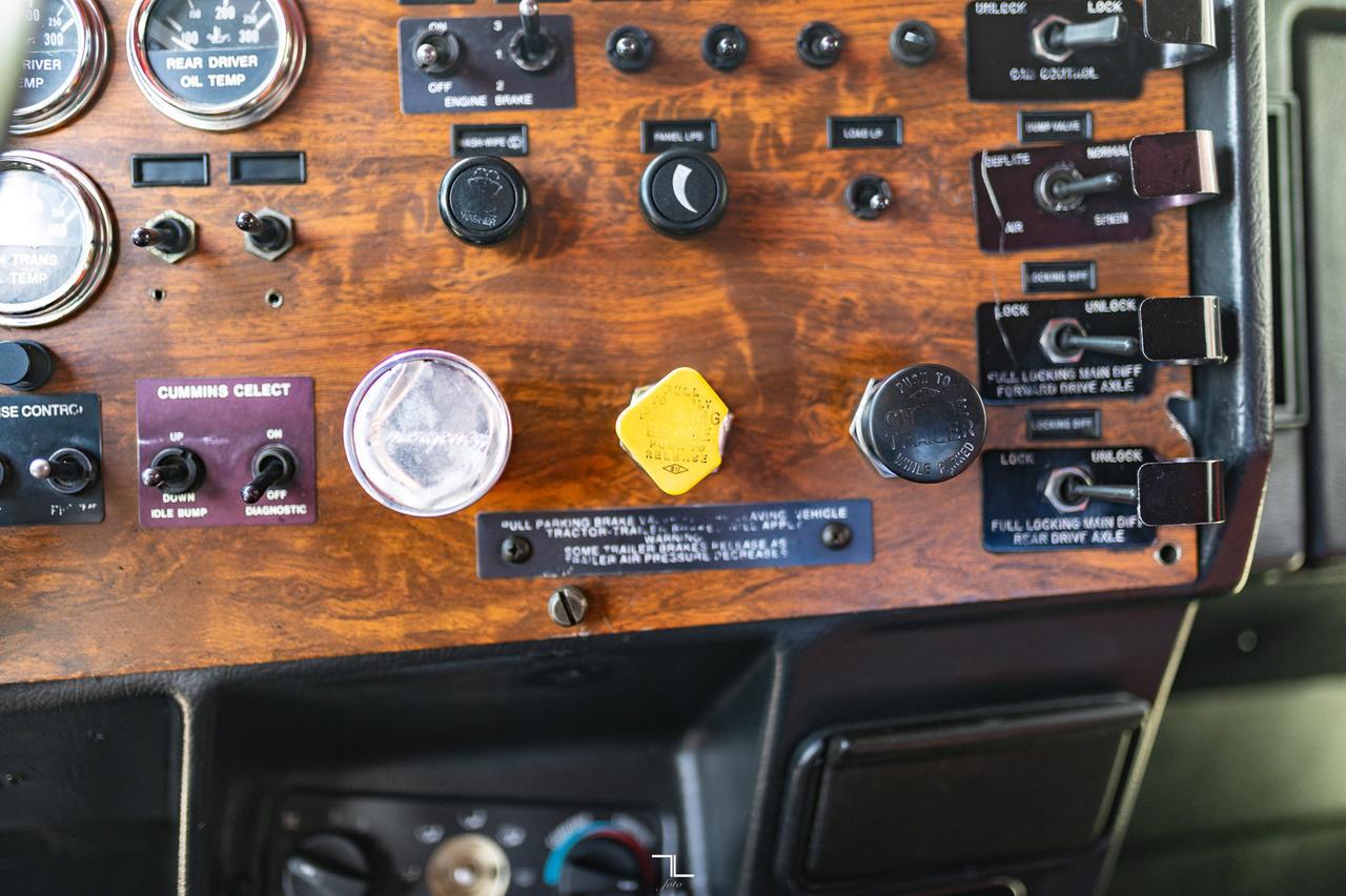 1997 Peterbilt 378 Winch Tractor Sleeper Heavy Spec Red Deer AB