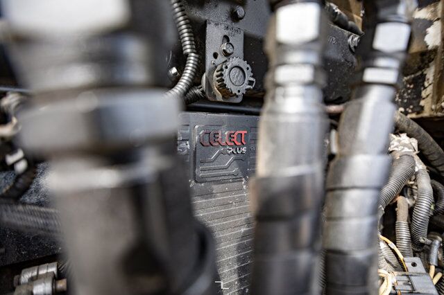 1997 Peterbilt 378 Winch Tractor Sleeper Heavy Spec Red Deer AB