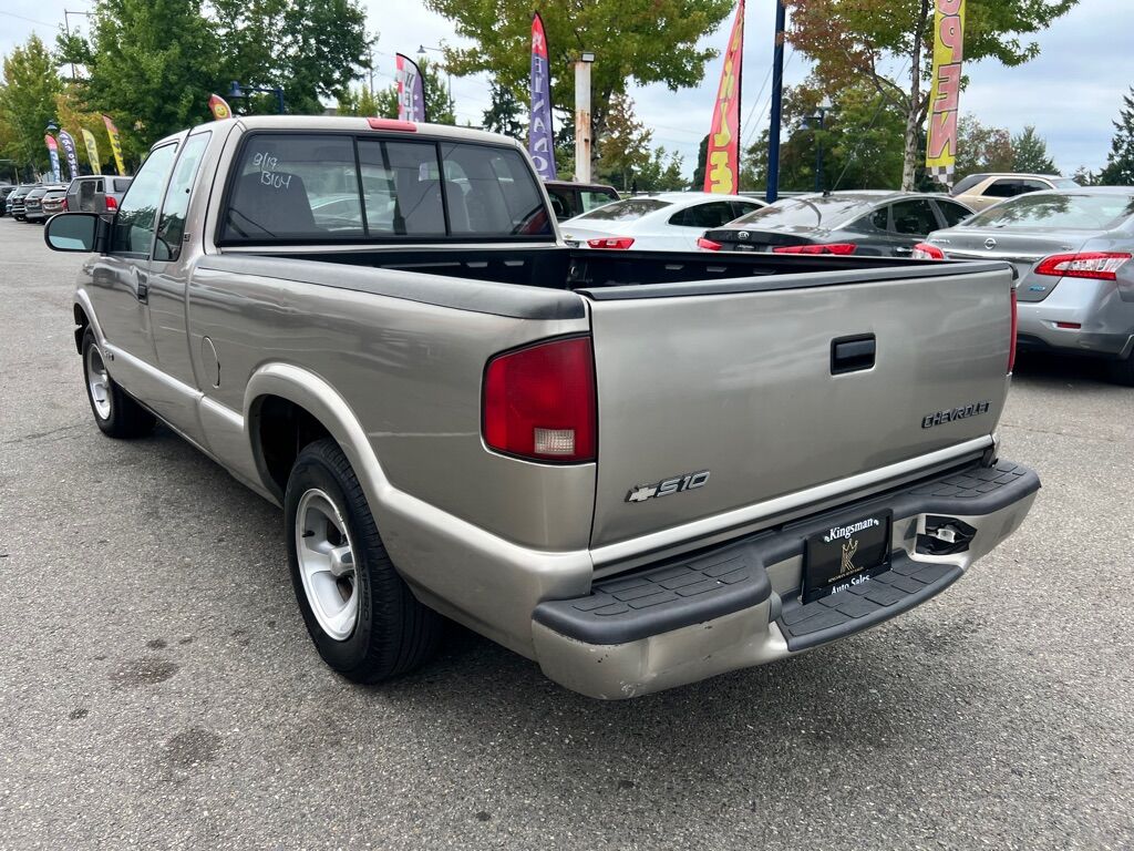 1998 CHEVROLET S-10 LS Des Moines WA