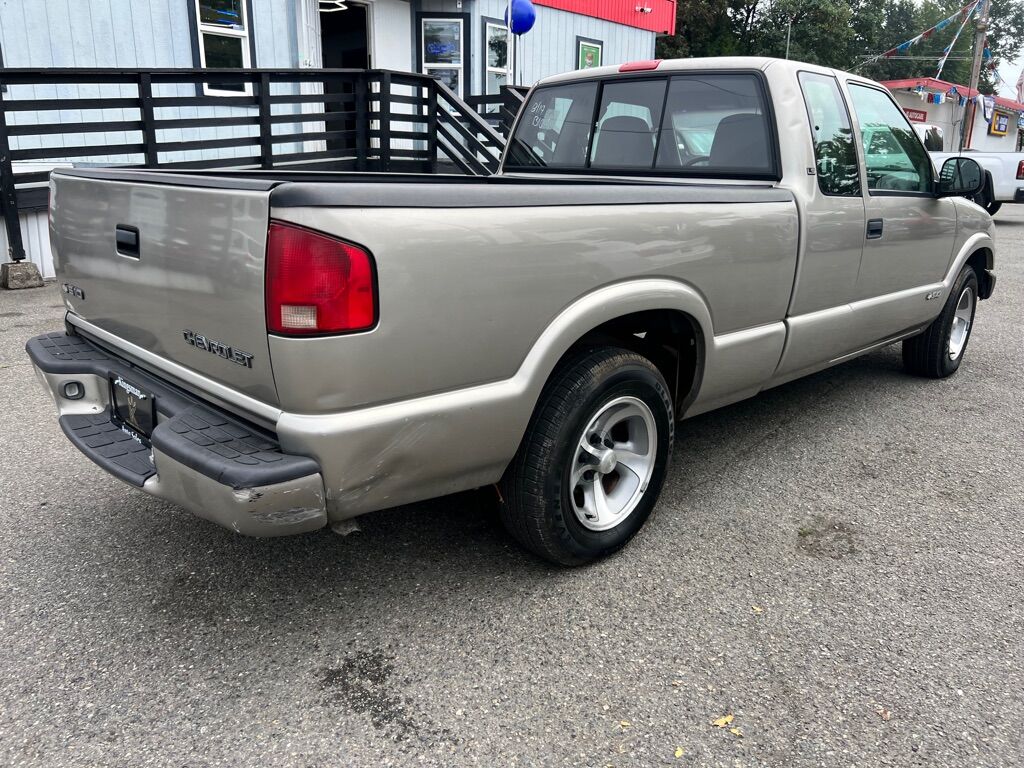 1998 CHEVROLET S-10 LS Des Moines WA