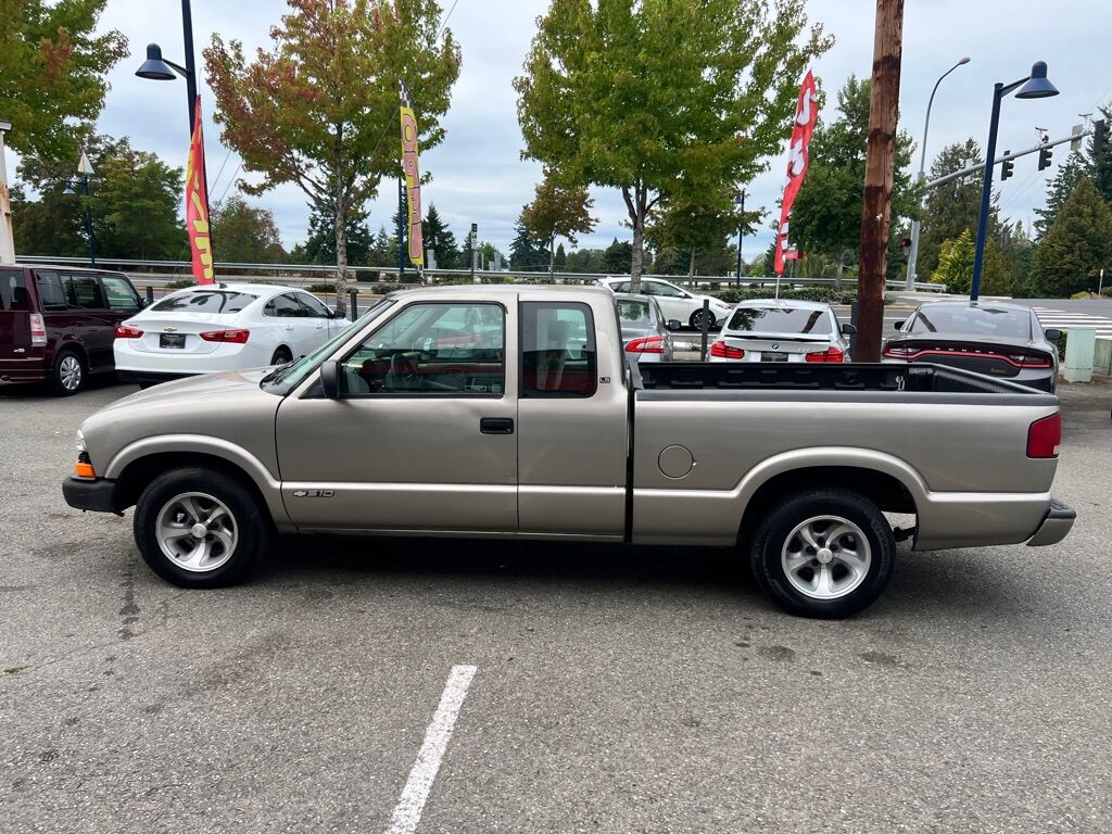 1998 CHEVROLET S-10 LS Des Moines WA