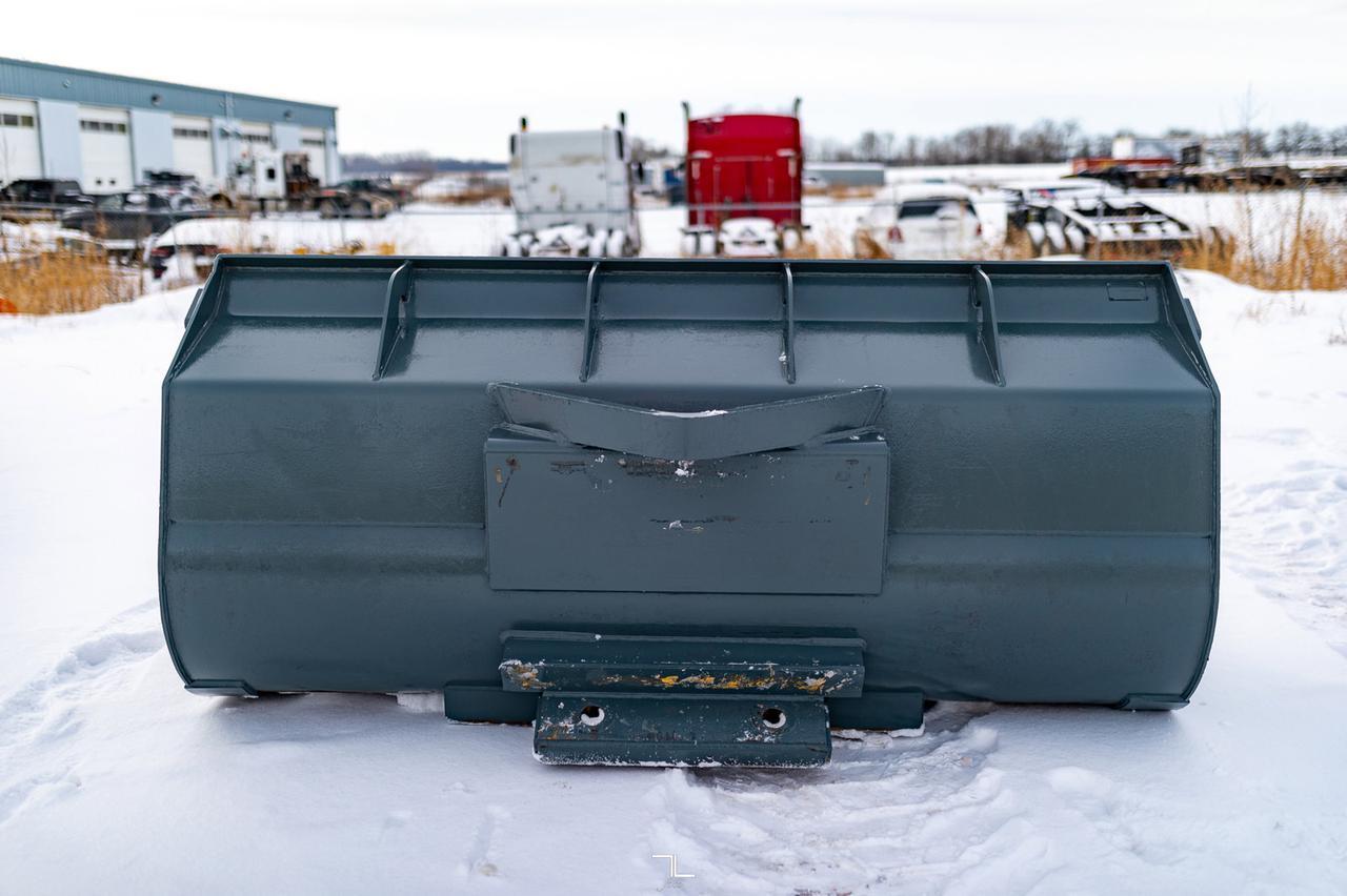 1998 Case 621B XT Wheel Loader Bucket Diesel with 4 Attachments Red Deer AB