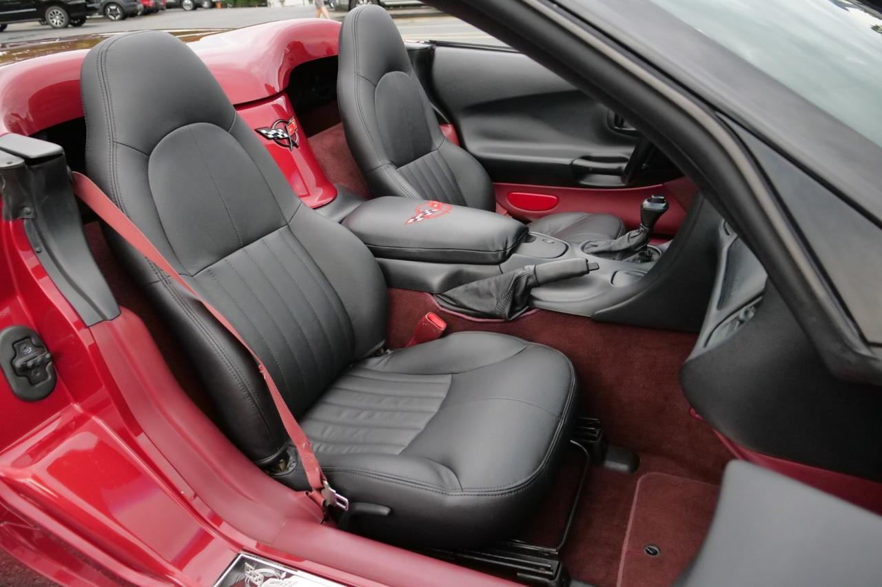 1998 Chevrolet Corvette Convertible / Bose Sound / 5.7L V8! Lincolnton NC