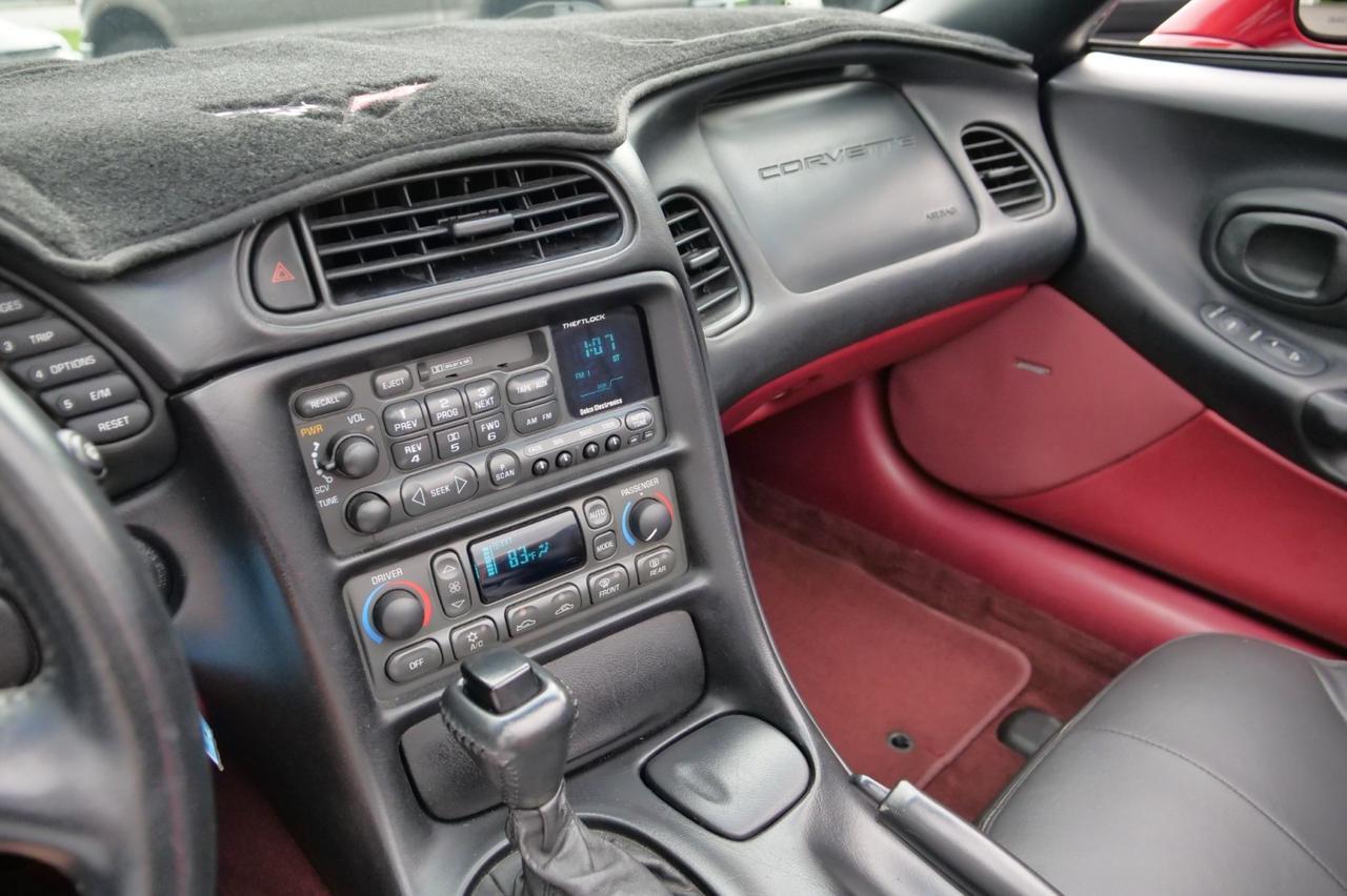 1998 Chevrolet Corvette Convertible / Bose Sound / 5.7L V8! Lincolnton NC