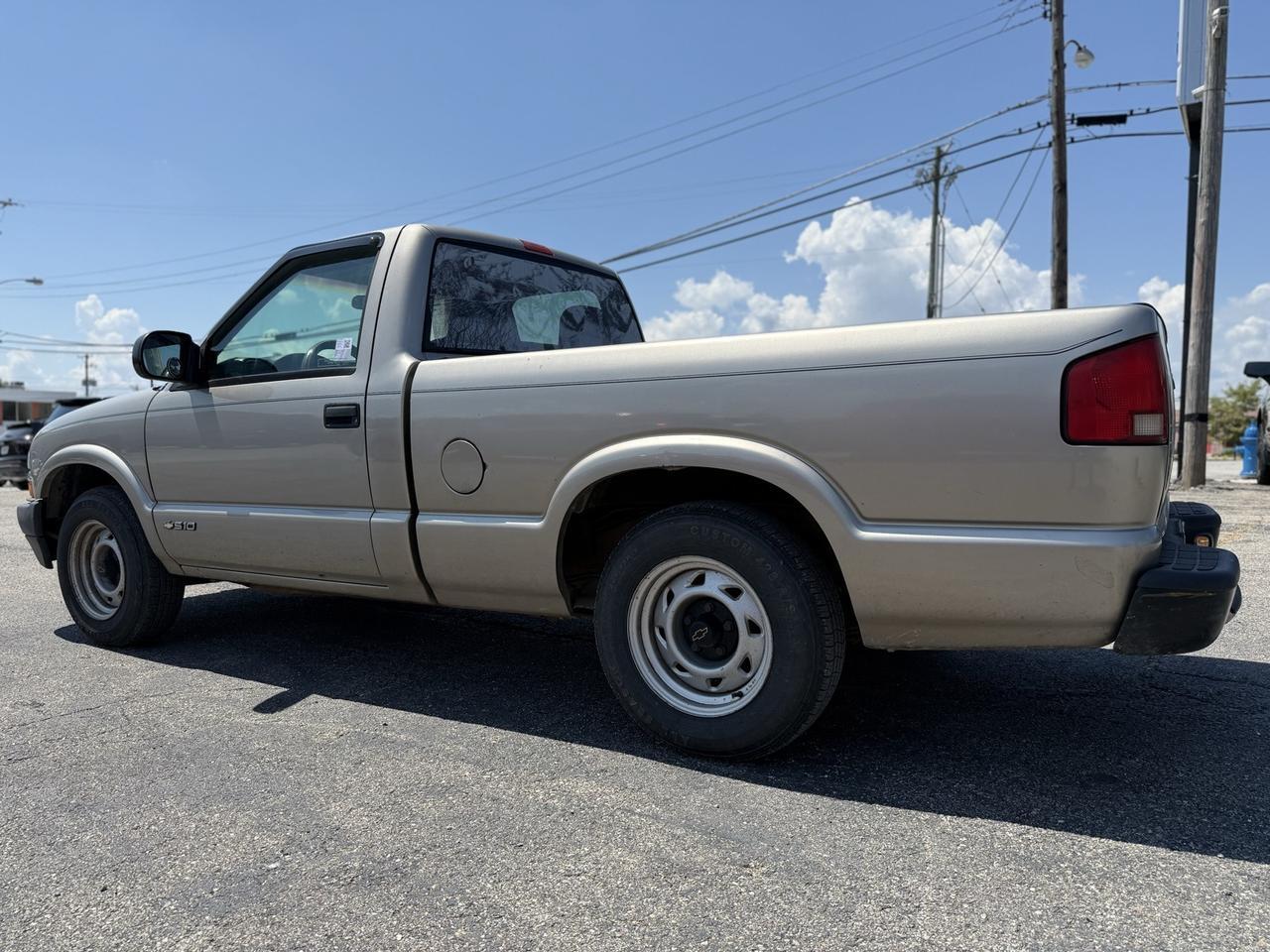 1998 Chevrolet S-10 Base Crestwood KY