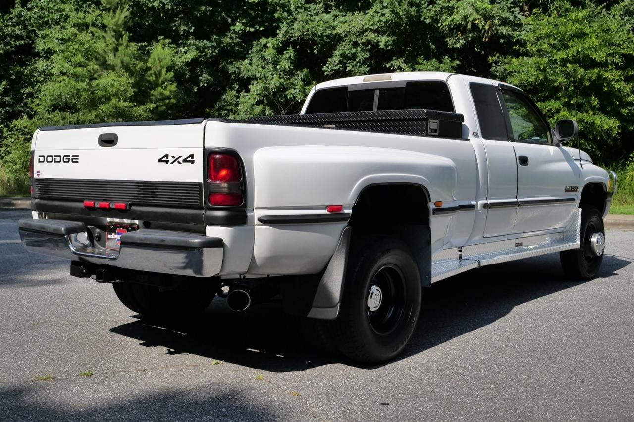 1998 Dodge Ram 3500 LARAMIE SLT 4x4 / DRW / Turbo Diesel / Manual! Lincolnton NC