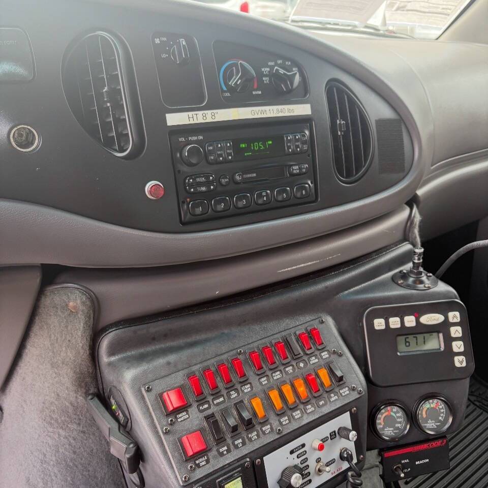 1998 Ford E-Super Duty 2dr Commercial/Cutaway/Chassis Edison NJ