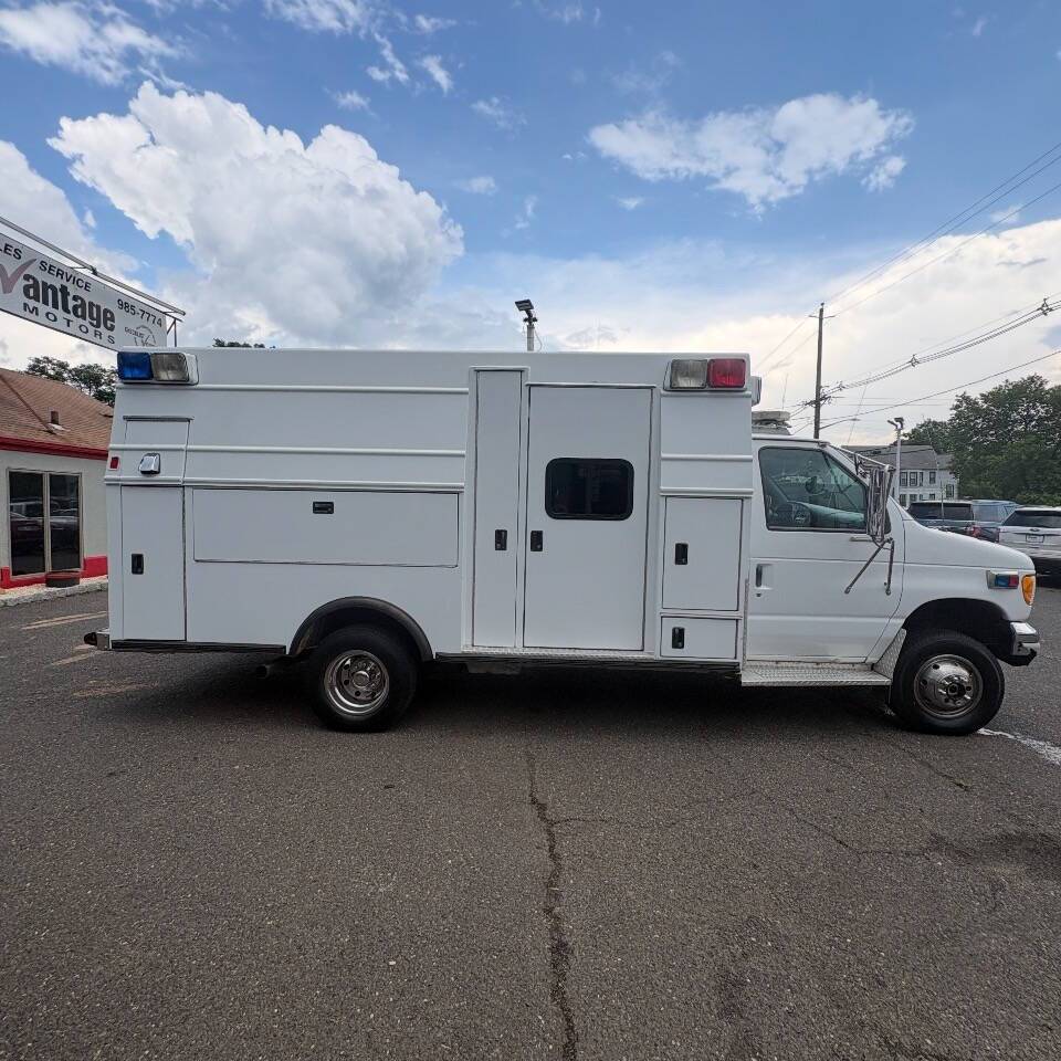1998 Ford E-Super Duty 2dr Commercial/Cutaway/Chassis Edison NJ