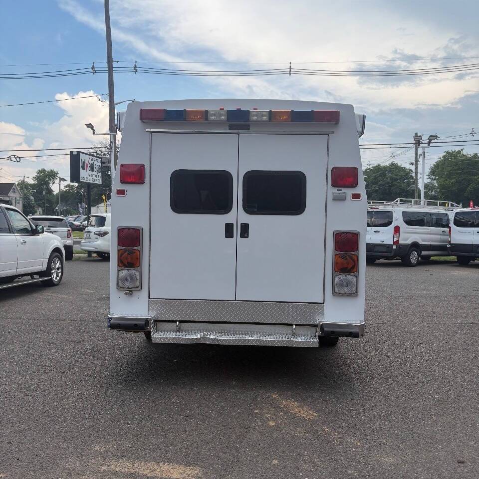 1998 Ford E-Super Duty 2dr Commercial/Cutaway/Chassis Edison NJ