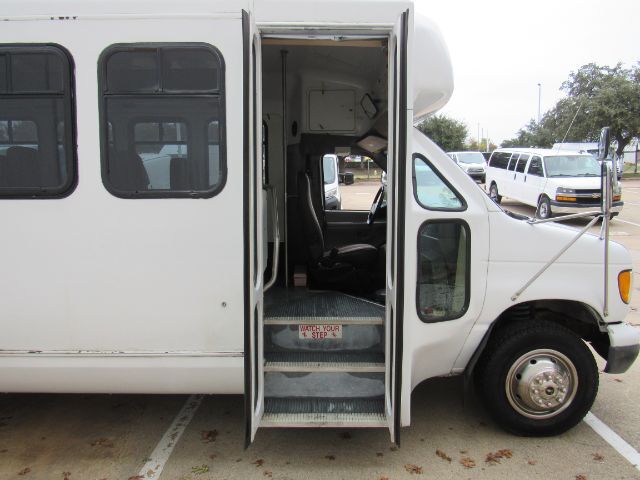 1998 Ford Econoline E450 Plano TX