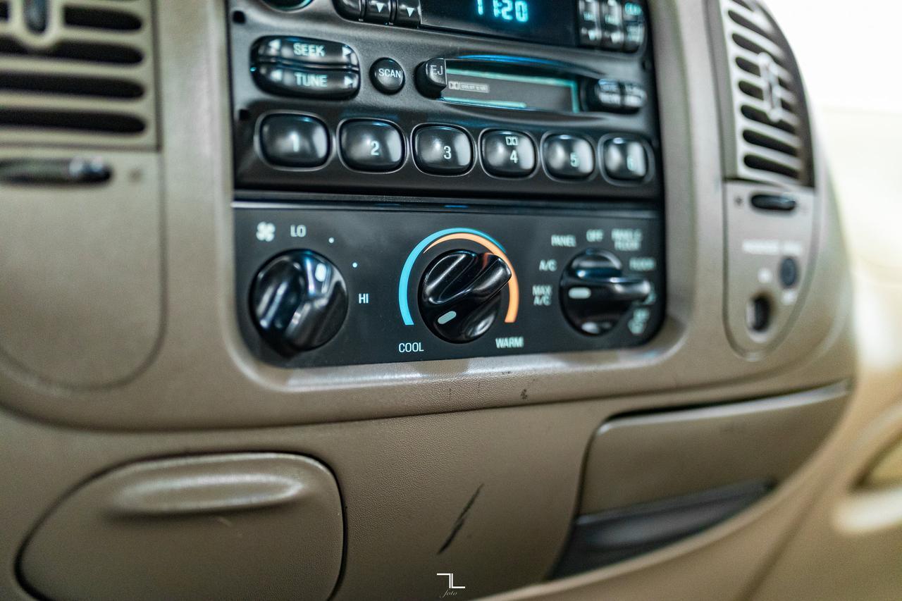 1998 Ford F-150 4x2 Reg Cab XLS Short Box Red Deer AB