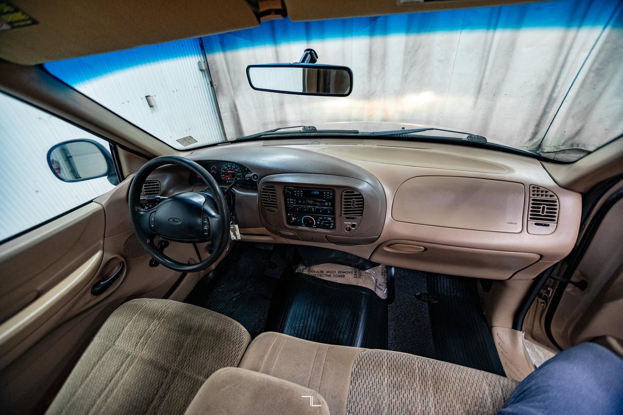 1998 Ford F-150 4x2 Reg Cab XLS Short Box Red Deer AB