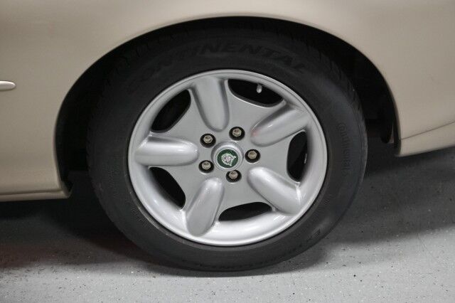1998 Jaguar XK8 2dr Convertible Chicago IL