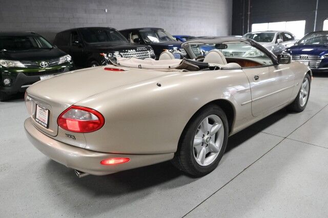 1998 Jaguar XK8 2dr Convertible Chicago IL