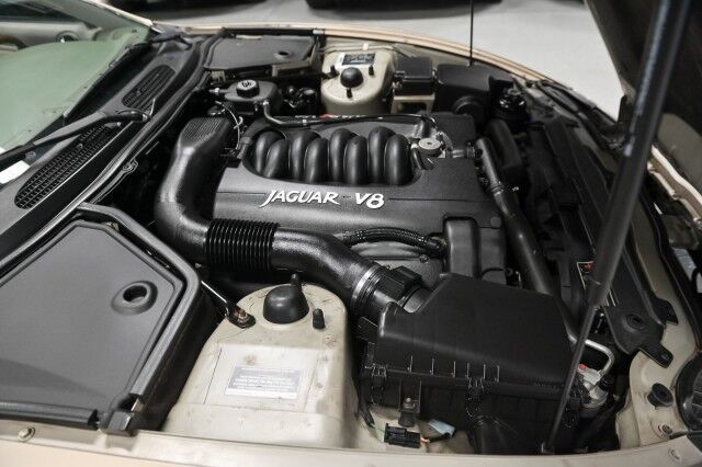 1998 Jaguar XK8 2dr Convertible Chicago IL