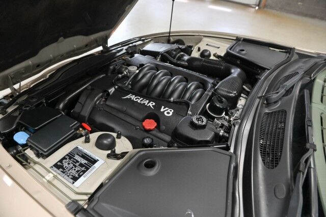 1998 Jaguar XK8 2dr Convertible Chicago IL