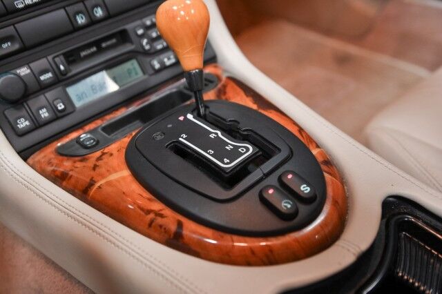 1998 Jaguar XK8 2dr Convertible Chicago IL