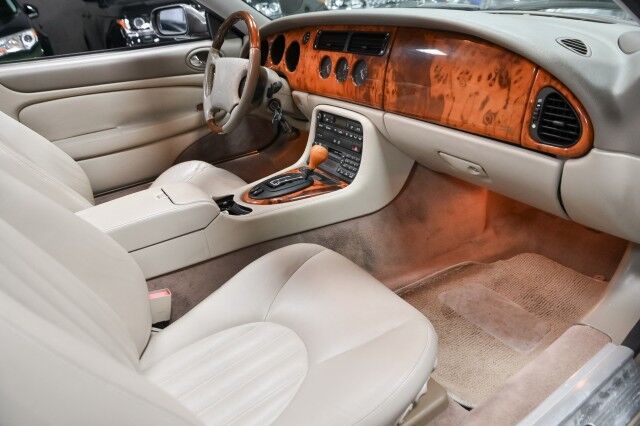 1998 Jaguar XK8 2dr Convertible Chicago IL