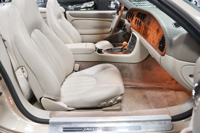 1998 Jaguar XK8 2dr Convertible Chicago IL