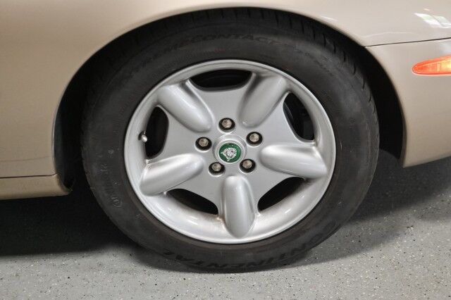 1998 Jaguar XK8 2dr Convertible Chicago IL