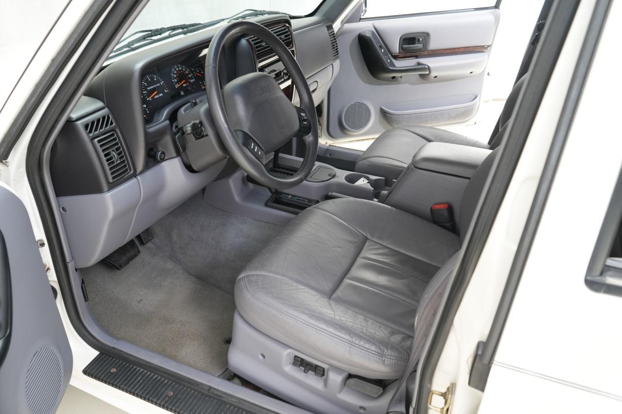 1998 Jeep Cherokee 4WD Limited West Chester PA