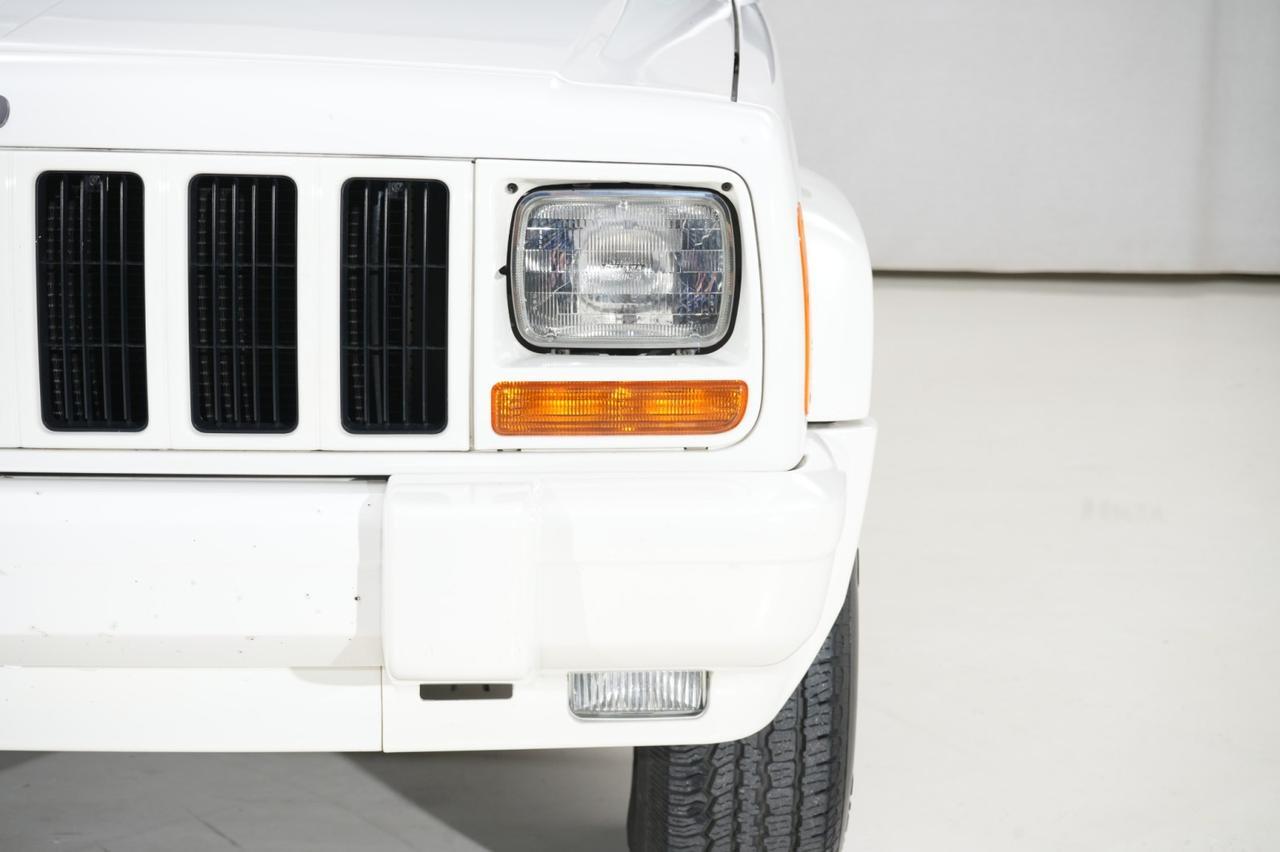 1998 Jeep Cherokee 4WD Limited West Chester PA