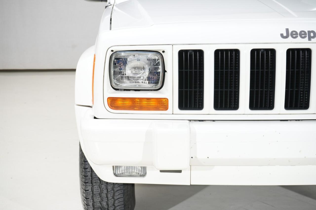 1998 Jeep Cherokee 4WD Limited West Chester PA