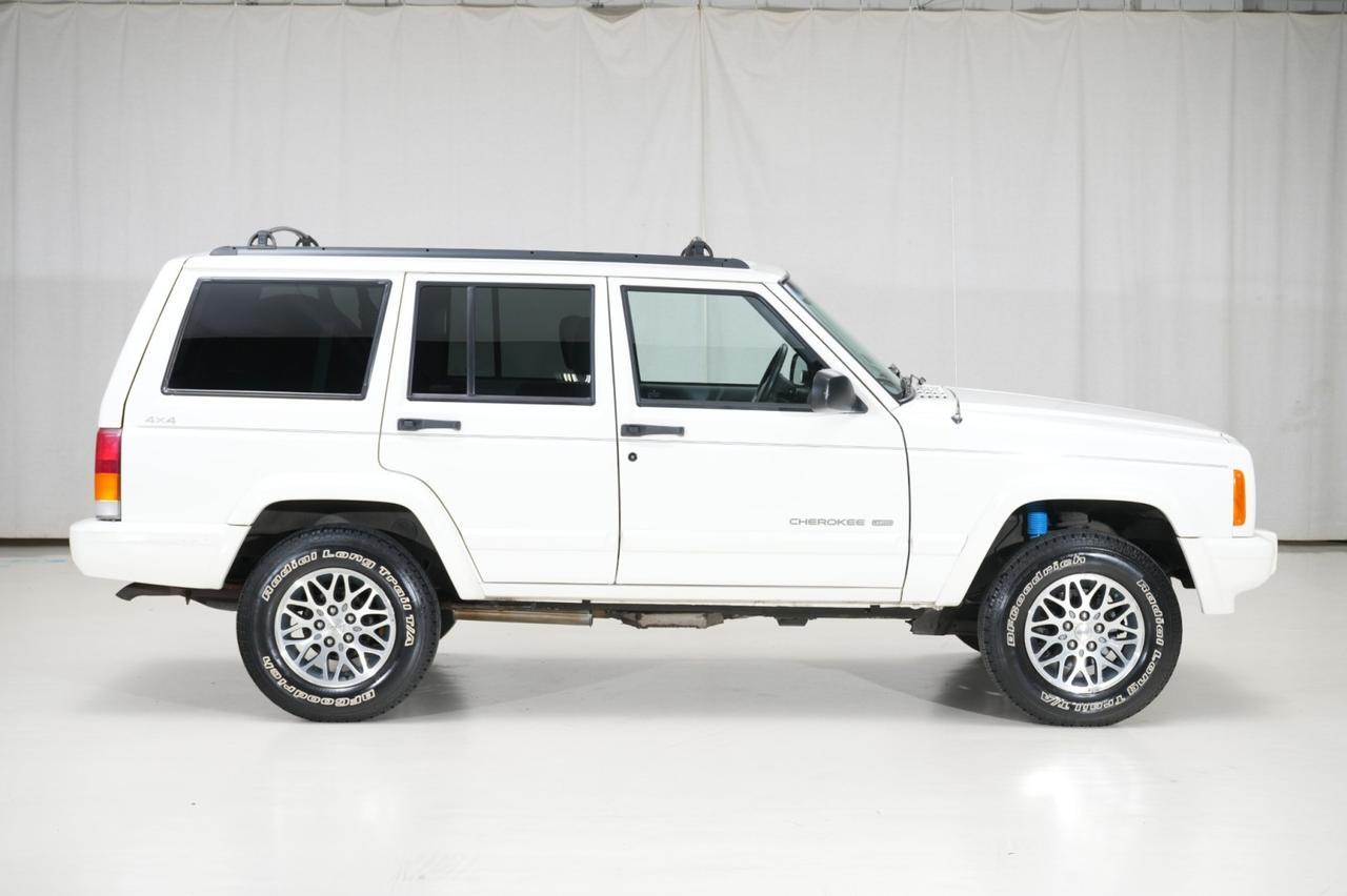 1998 Jeep Cherokee 4WD Limited West Chester PA