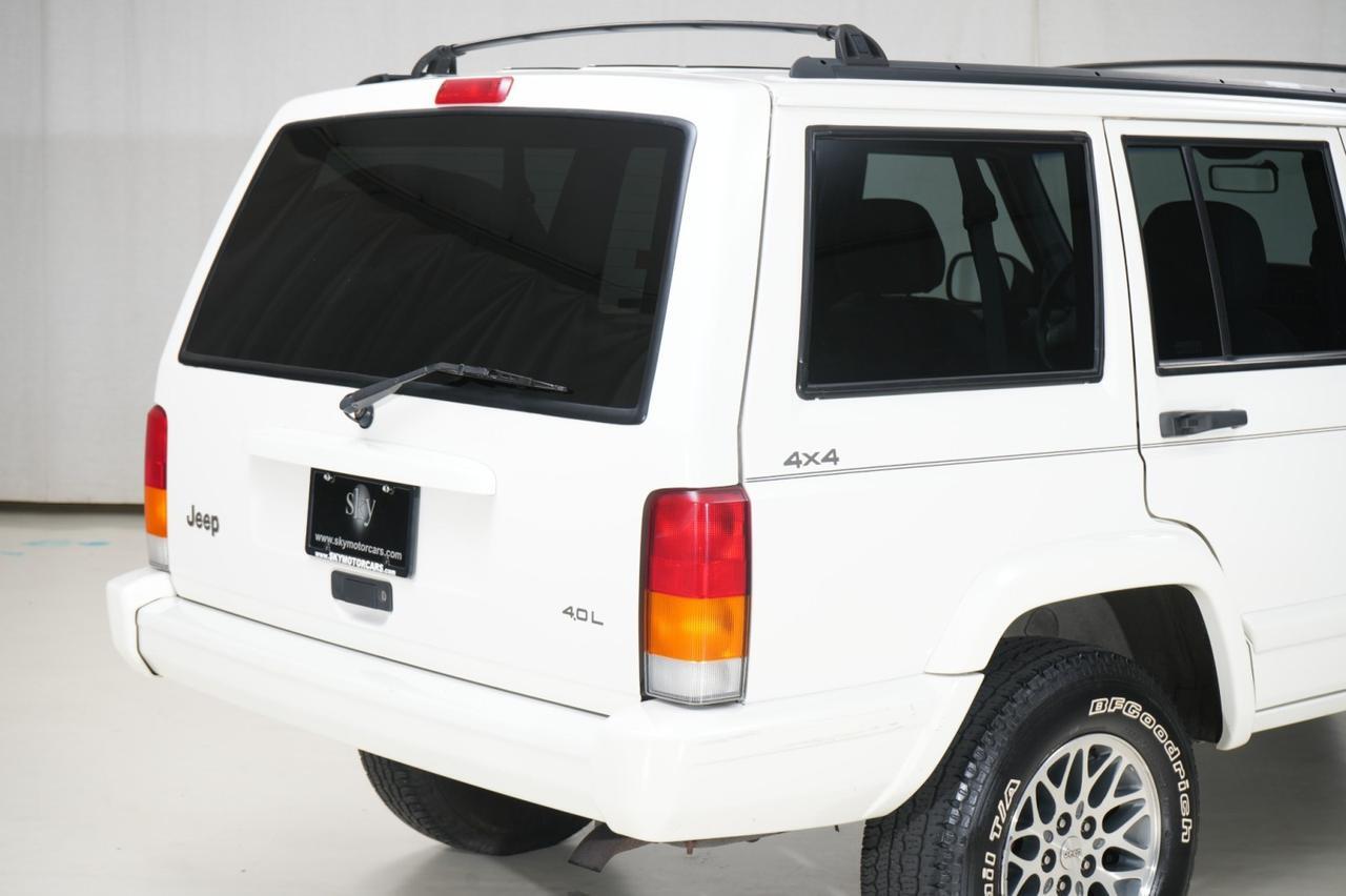 1998 Jeep Cherokee 4WD Limited West Chester PA