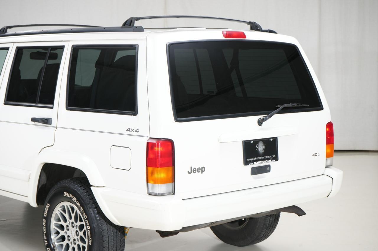 1998 Jeep Cherokee 4WD Limited West Chester PA