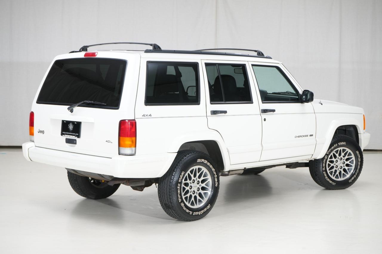 1998 Jeep Cherokee 4WD Limited West Chester PA