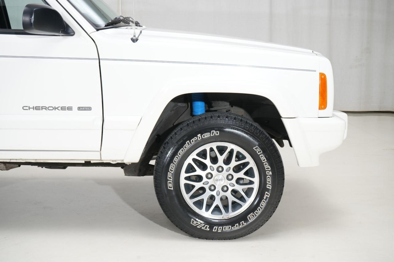 1998 Jeep Cherokee 4WD Limited West Chester PA