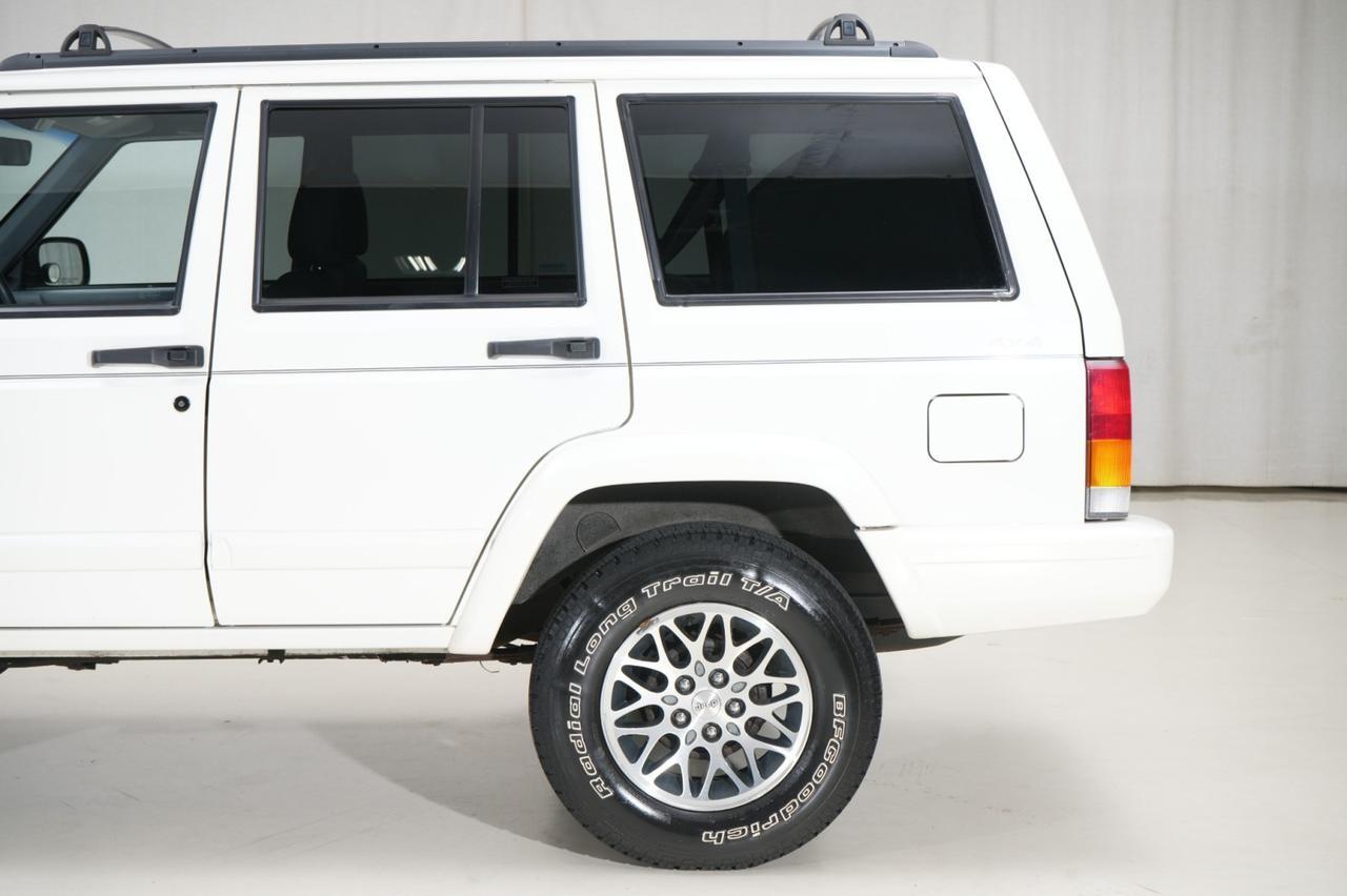 1998 Jeep Cherokee 4WD Limited