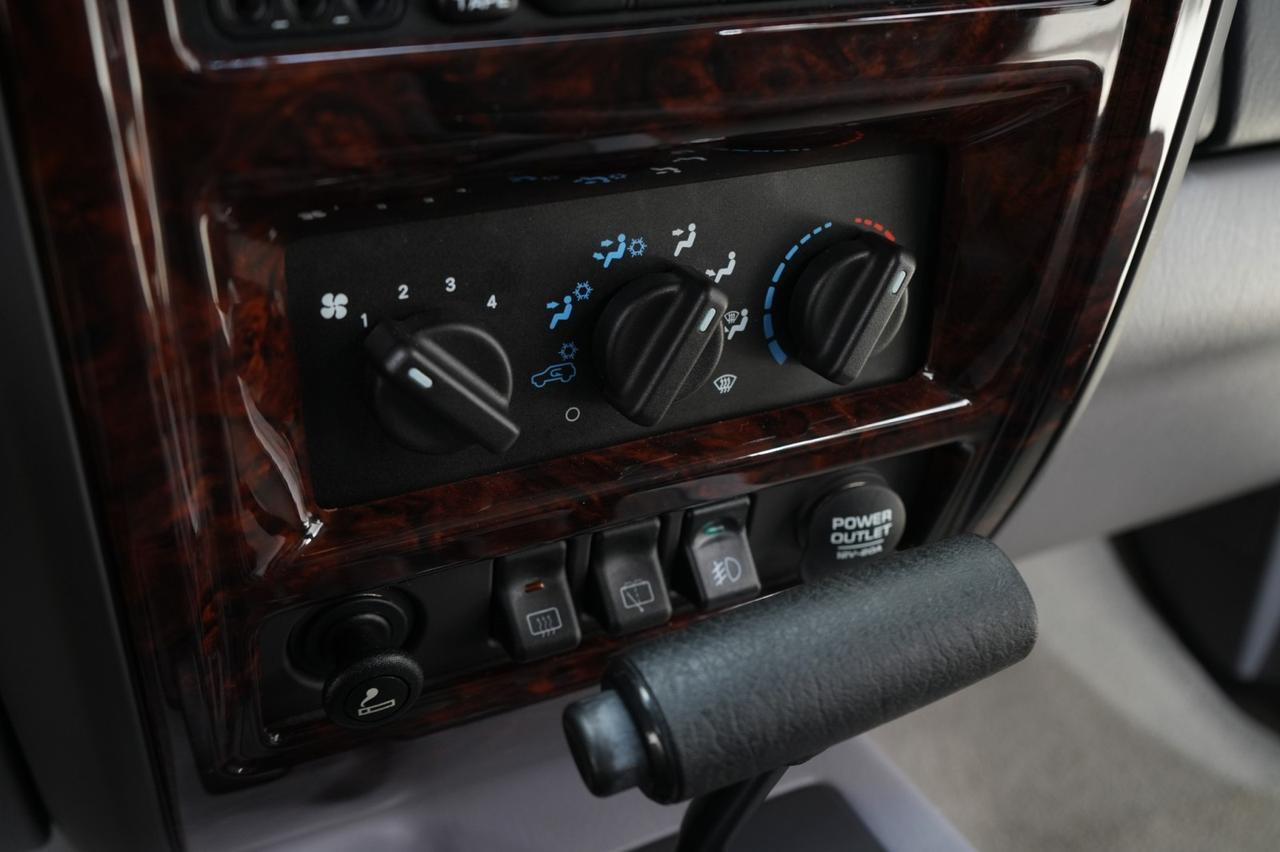 1998 Jeep Cherokee 4WD Limited West Chester PA