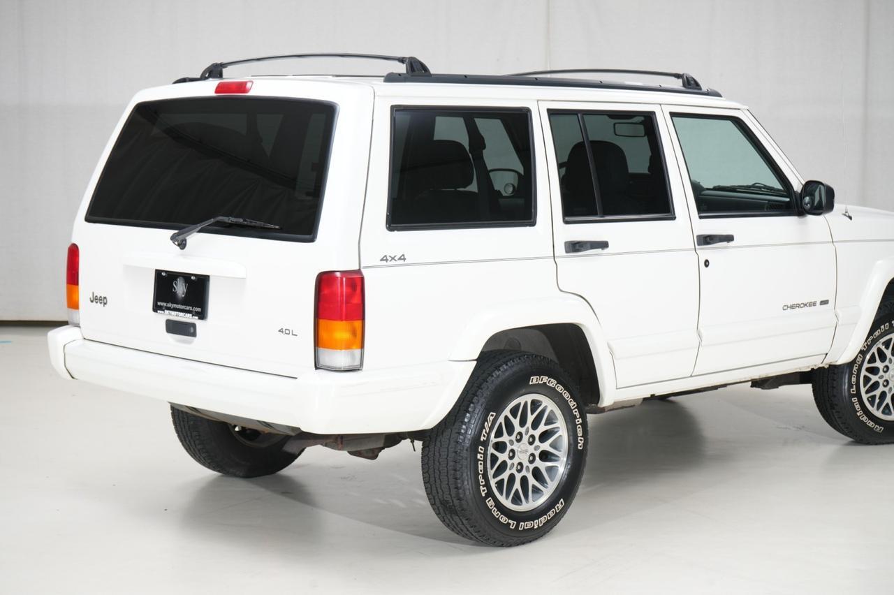 1998 Jeep Cherokee 4WD Limited West Chester PA