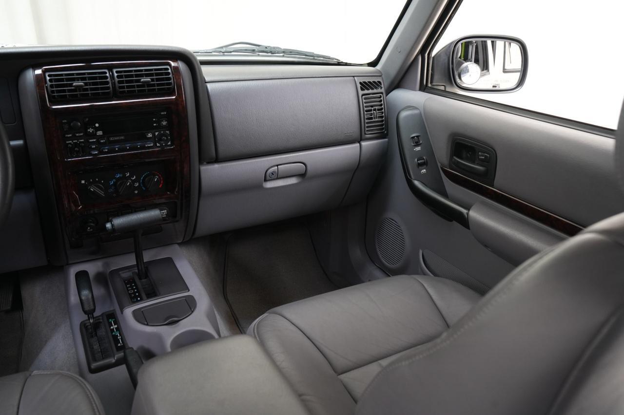 1998 Jeep Cherokee 4WD Limited West Chester PA