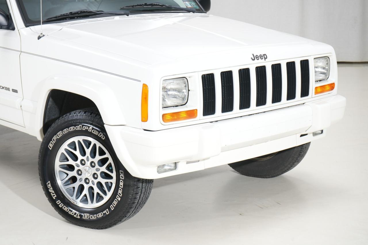 1998 Jeep Cherokee 4WD Limited West Chester PA