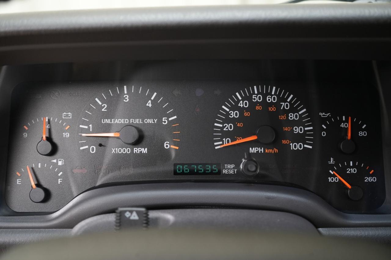 1998 Jeep Cherokee 4WD Limited West Chester PA