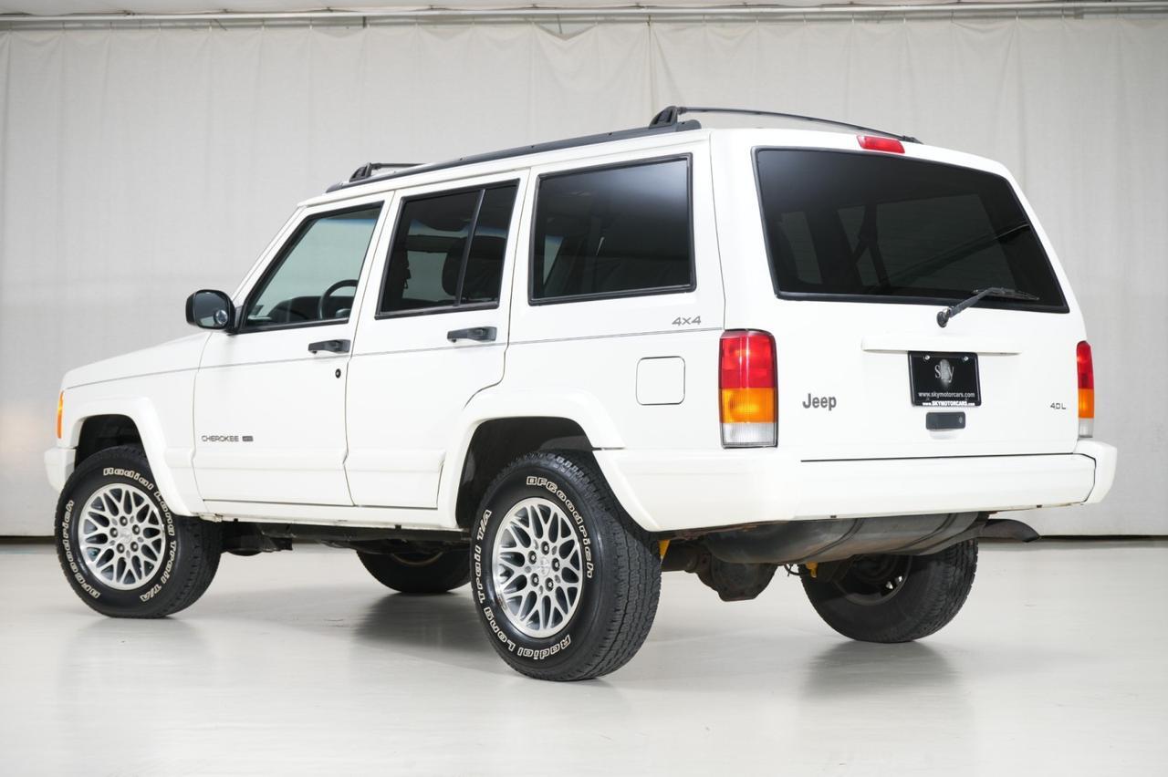 1998 Jeep Cherokee 4WD Limited West Chester PA