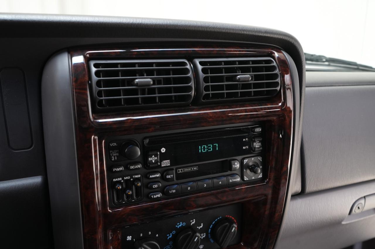 1998 Jeep Cherokee 4WD Limited West Chester PA