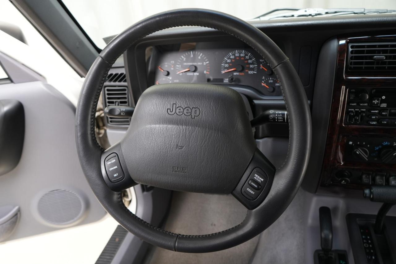 1998 Jeep Cherokee 4WD Limited West Chester PA