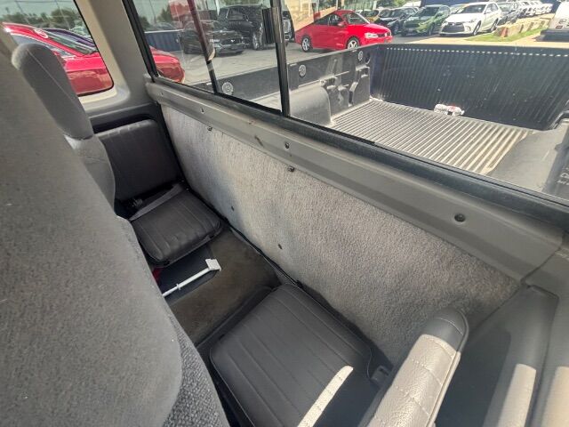 1998 Nissan Frontier SE King Cab 2WD Austin TX