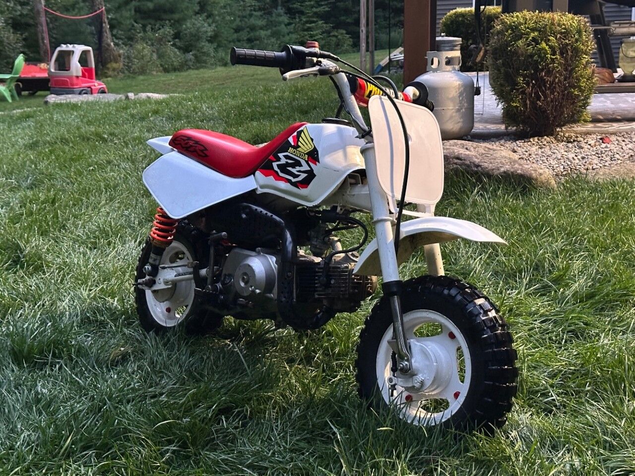 1998 No Make Z50R Charlton MA