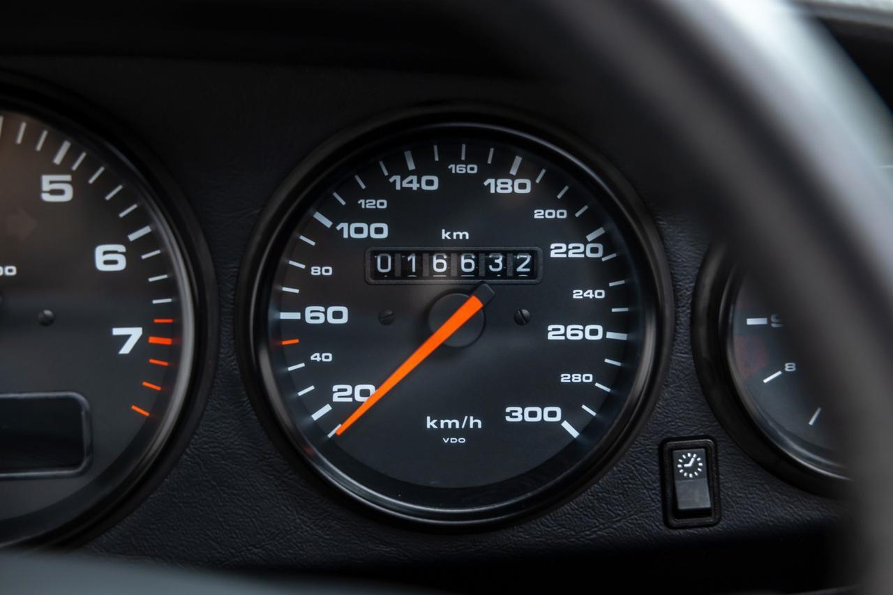 1998 Porsche 911 Carrera S Cabriolet 6spd 1 of 1 Scottsdale AZ