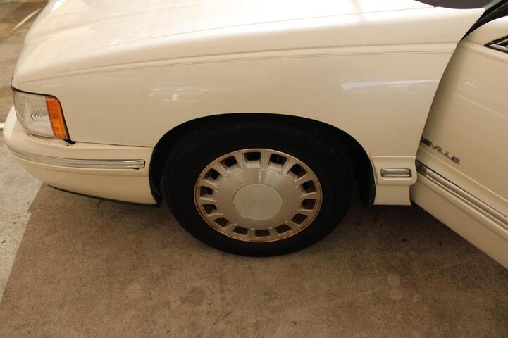 1999 Cadillac DeVille AS IS CASH ONLY NO WARRANTY!  Plano TX
