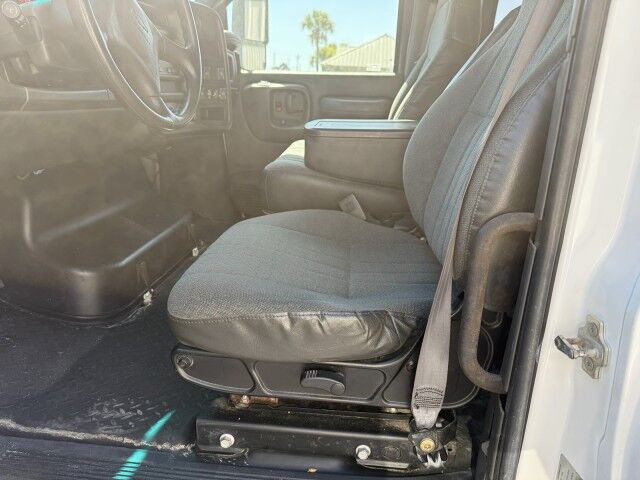 1999 Chevrolet C4500 Crew Cab Flat Bed w/Duramax Diesel Lafayette LA