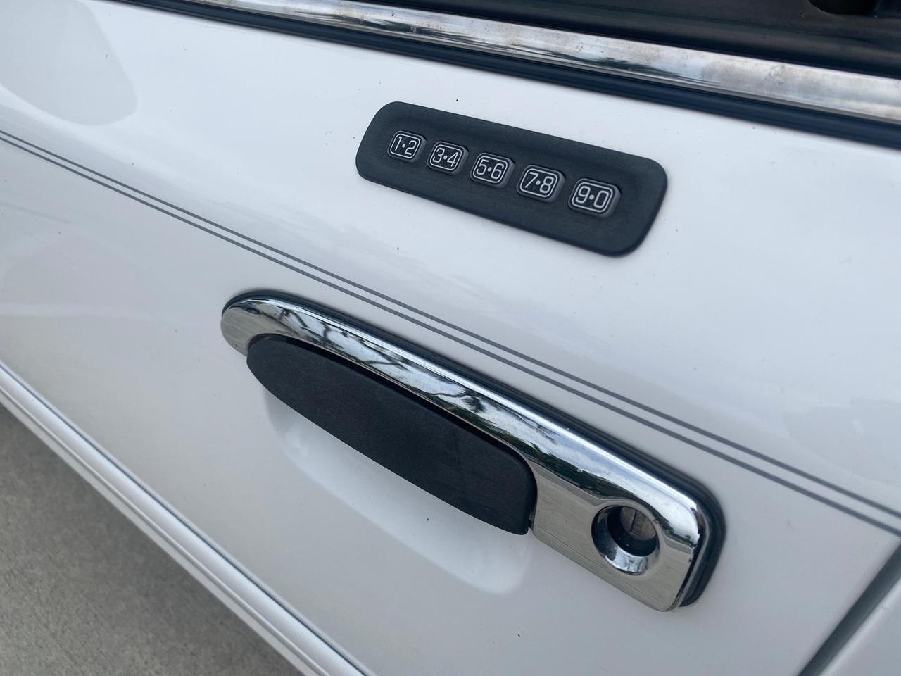 1999 Ford Crown Victoria LX LOW MILES 61,537 Pompano Beach FL