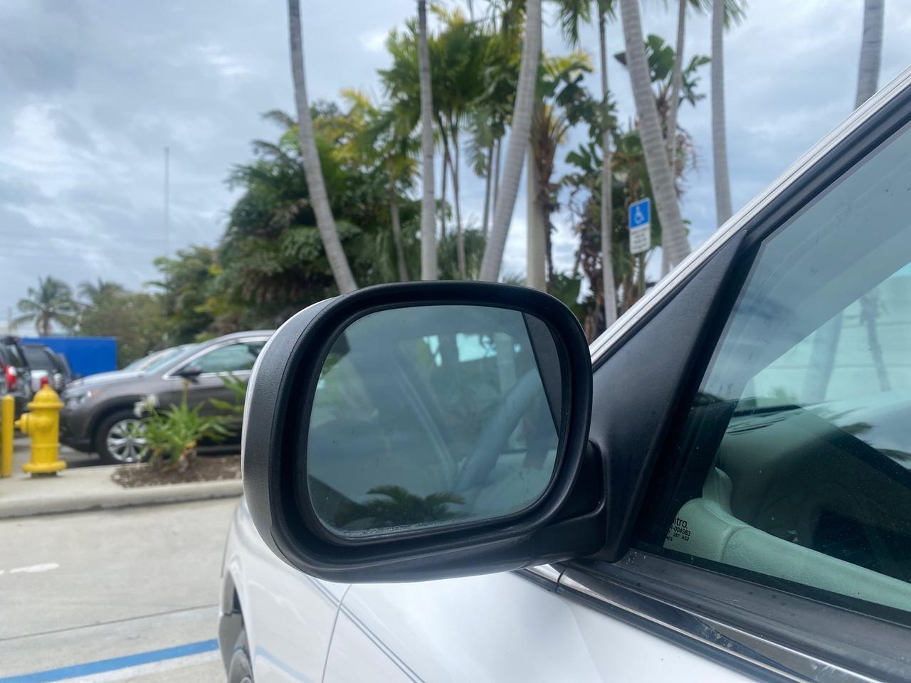 1999 Ford Crown Victoria LX LOW MILES 61,537 Pompano Beach FL